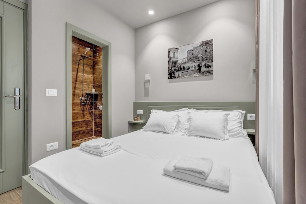 City Double Room, 1 Double Bed, Garden View