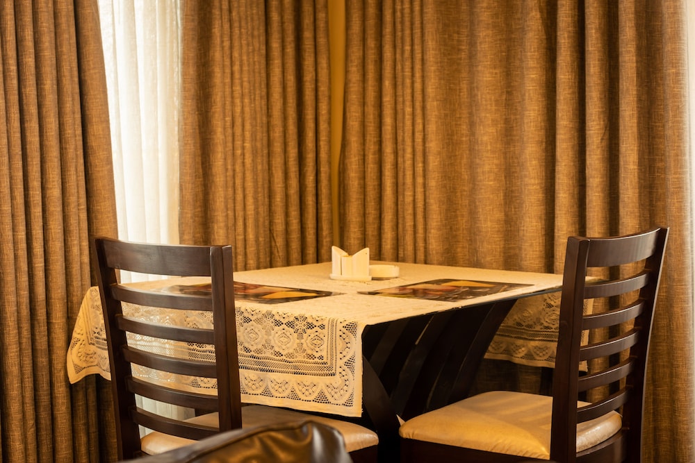 Diamond Suite photo 2
