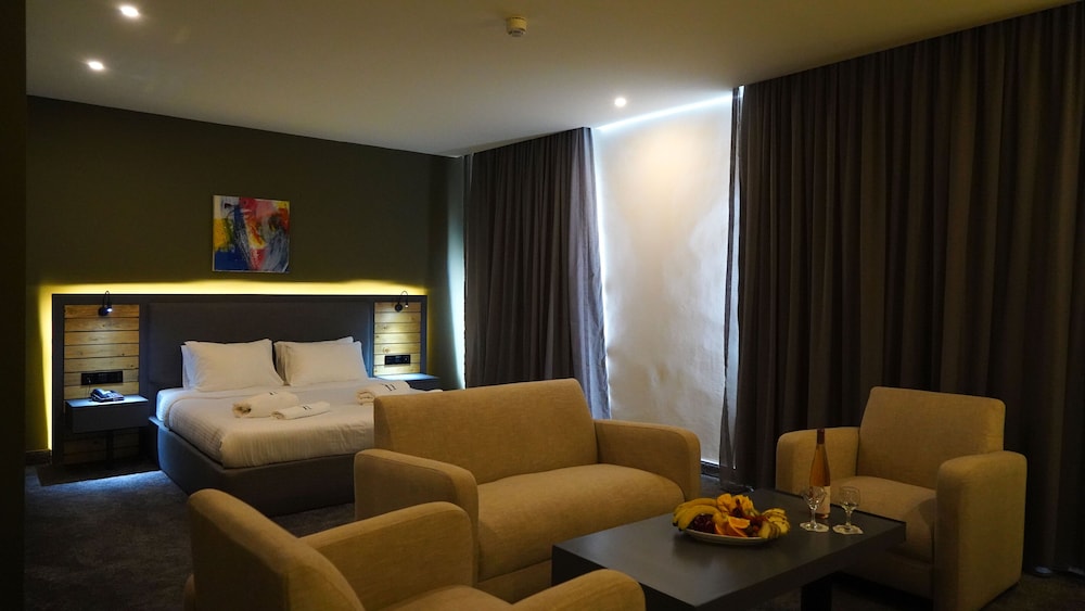 Junior Suite - Photo 1