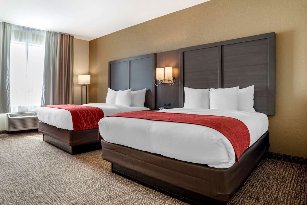 Suite, Multiple Beds, Accessible, Non Smoking photo 2