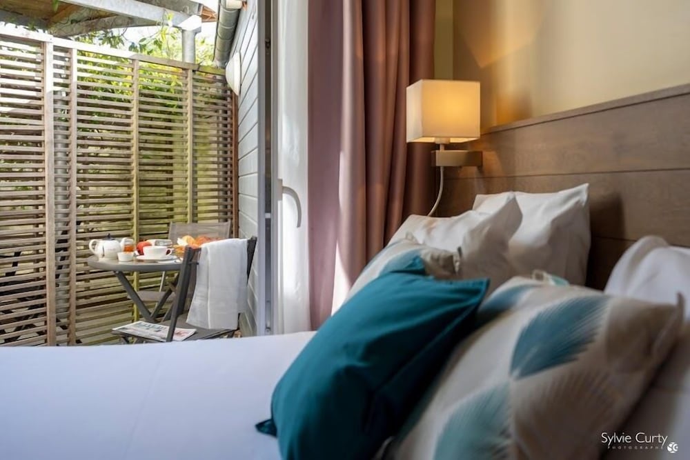 Comfort Double With Patio or Twin Room With Patio