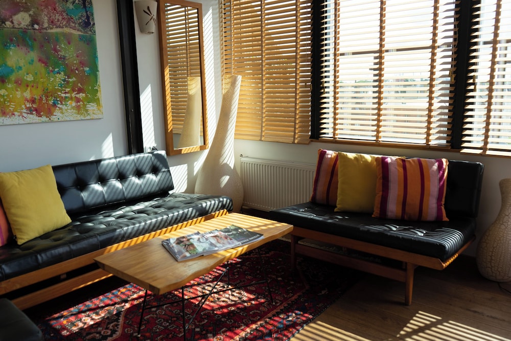 Suite, Terrace thumbnail 6