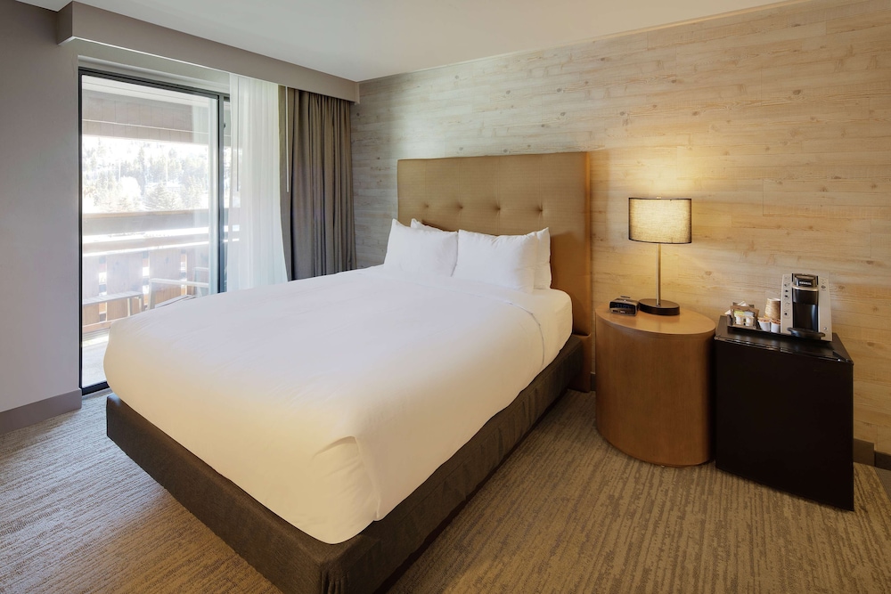 Room, 1 Queen Bed, Accessible, Balcony (Bathtub) - Photo 7