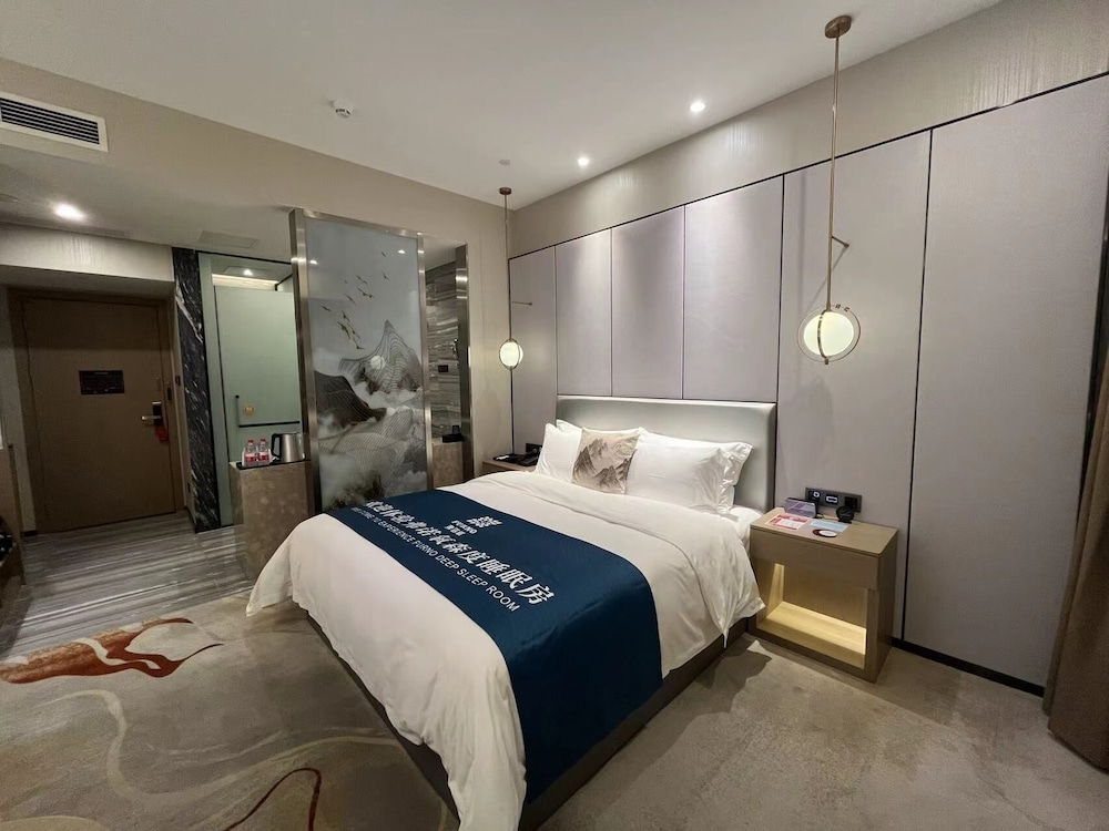 Deep sleep one bed room photo 2