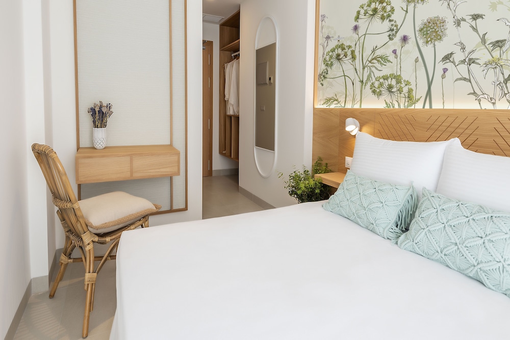Basic Double Room