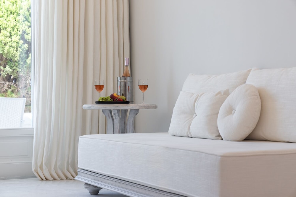 Premium Aegean Room with Partial Sea View - Photo 8