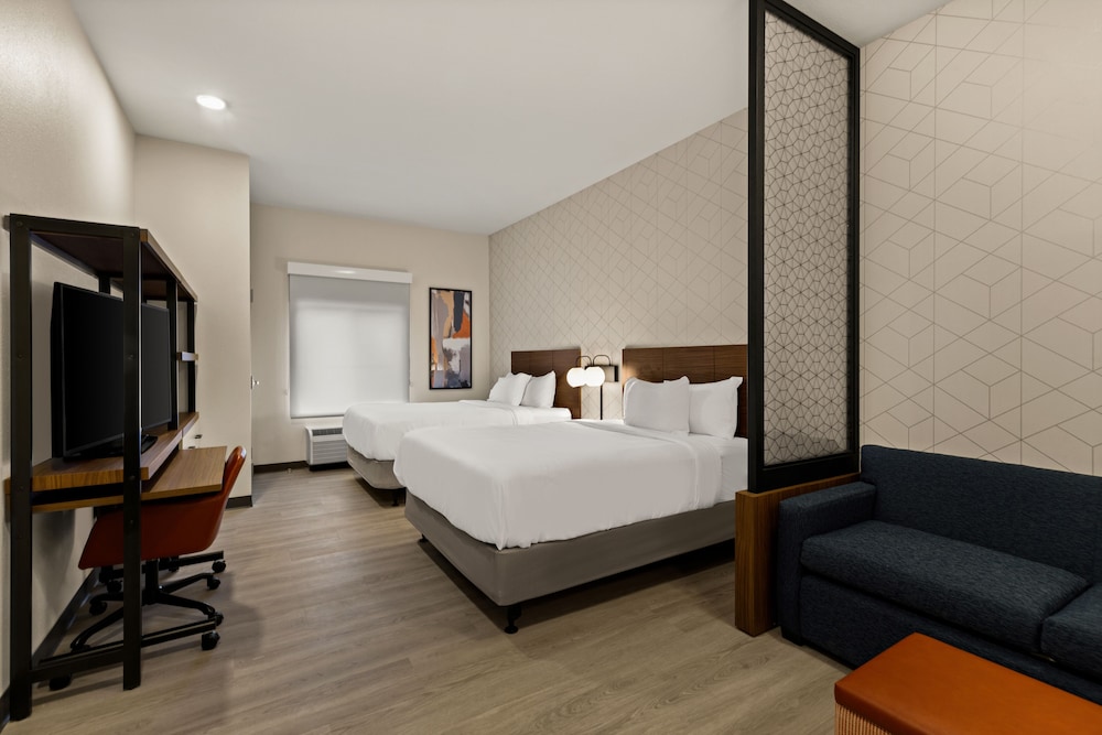 Room, 2 Queen Beds, Non Smoking - Photo 2