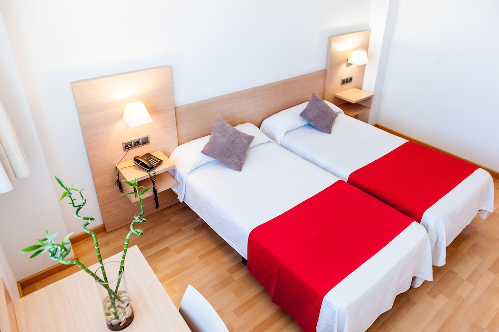 Double Room - Photo 3