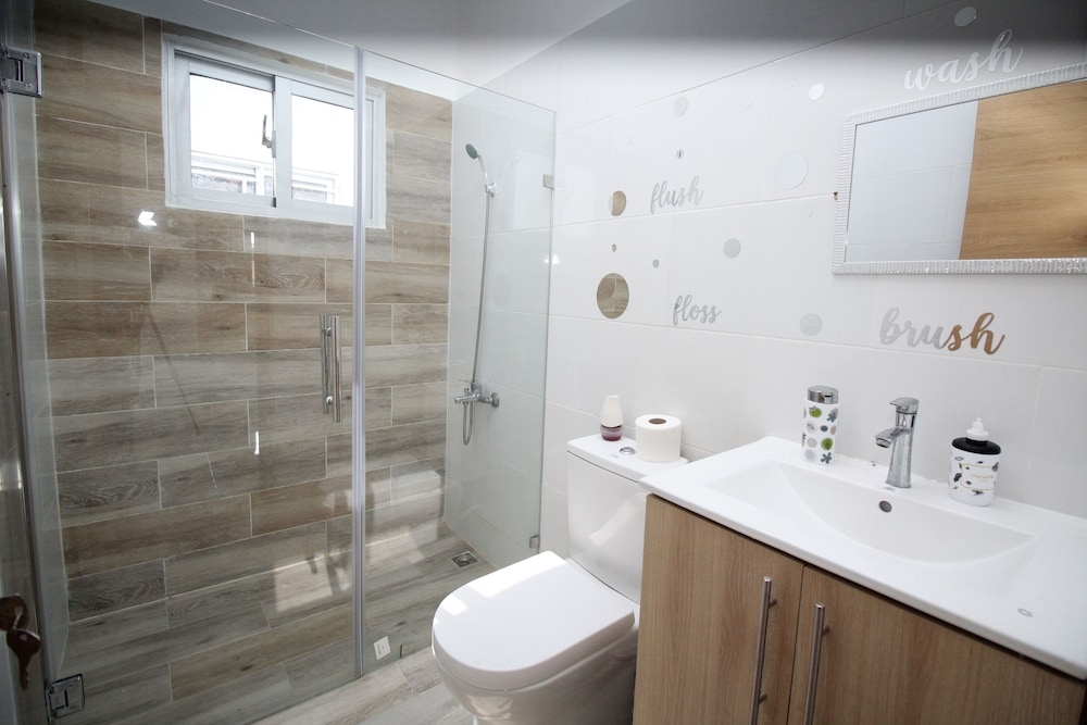 Standard House photo 3