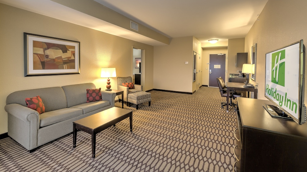Suite, 1 Bedroom - Photo 3