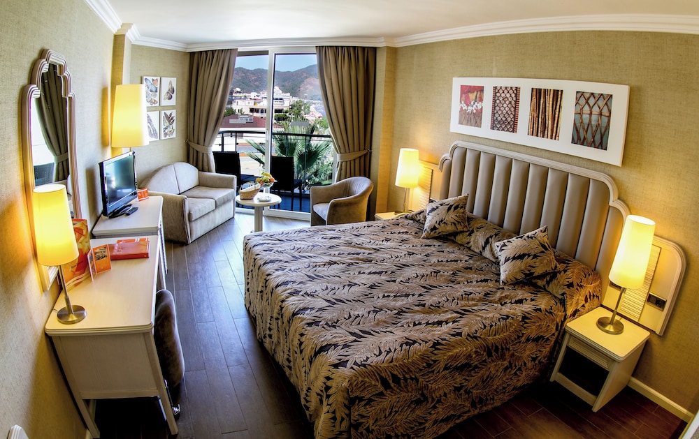 Standard Room - Photo 1