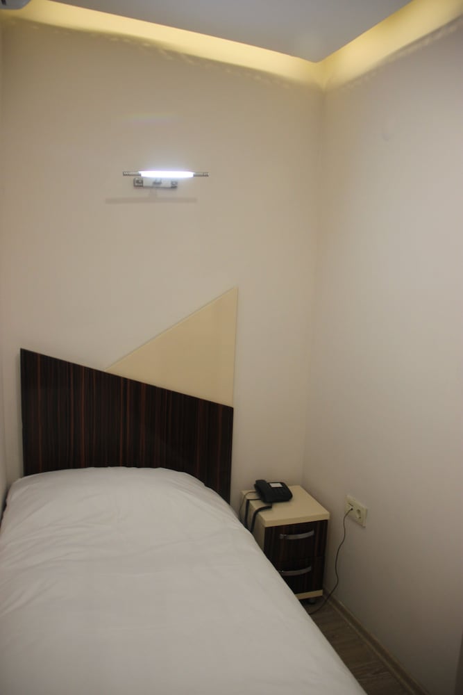 Standard Single Room photo 2