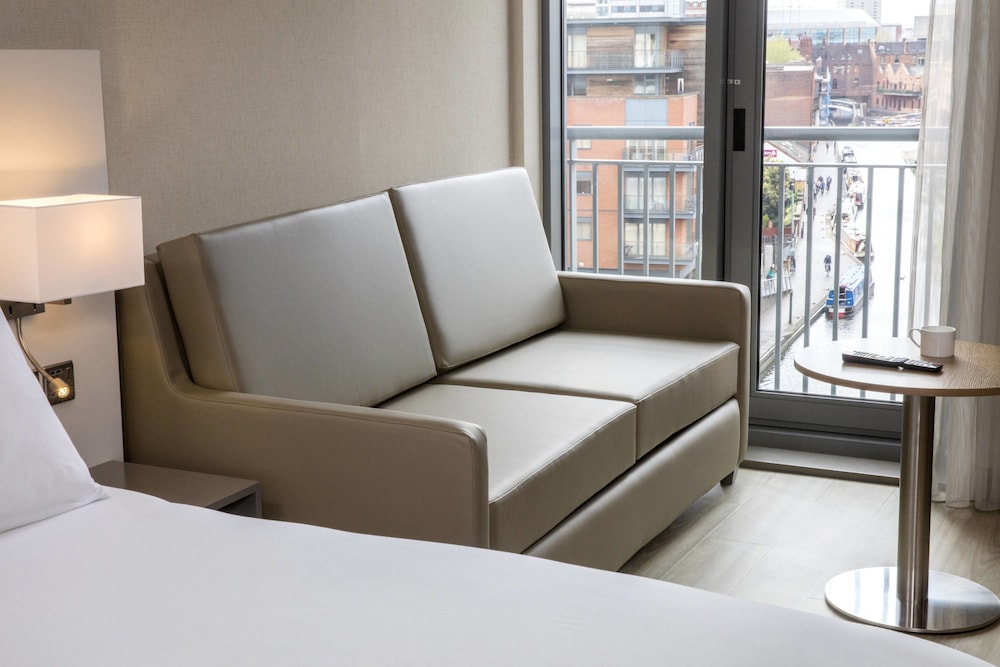 Superior Room, 1 King Bed, Canal View - Photo 2