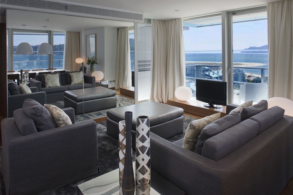 Apartment, 2 Bedrooms (Master) - Photo 4