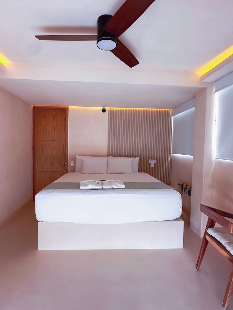 Standard Room, Ocean View photo 3