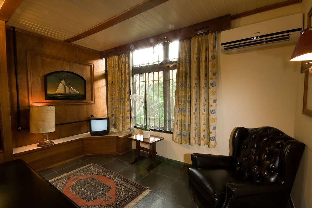 Suite - Photo 4