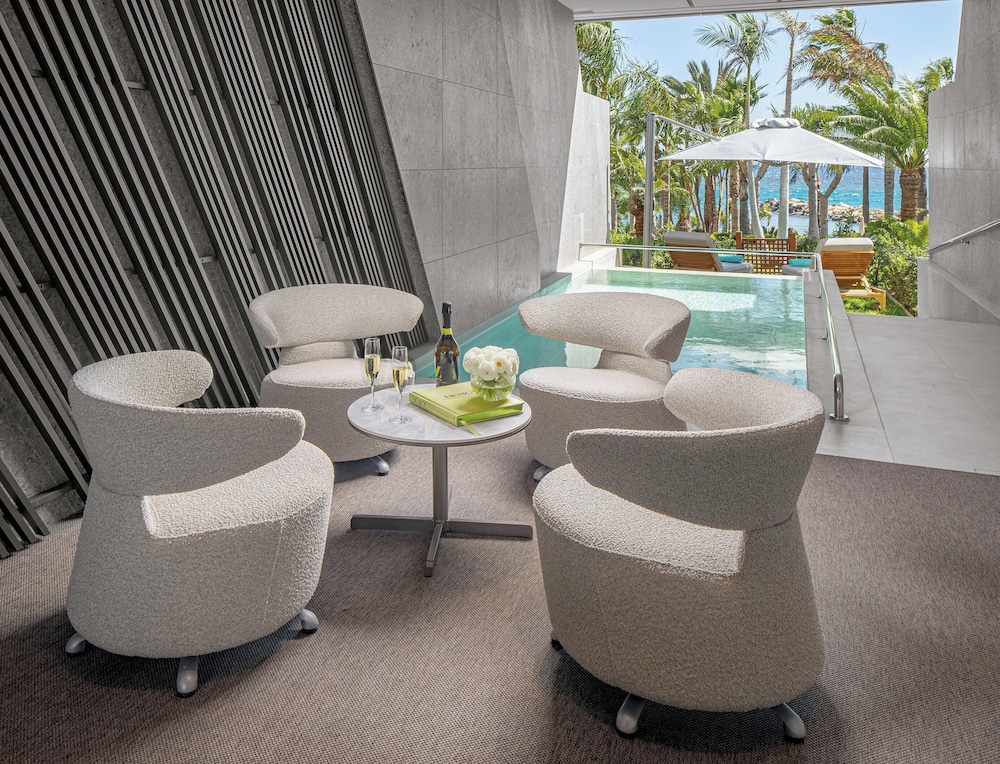 Junior Suite Ground Floor, Sea View, with Private Pool - Photo 4