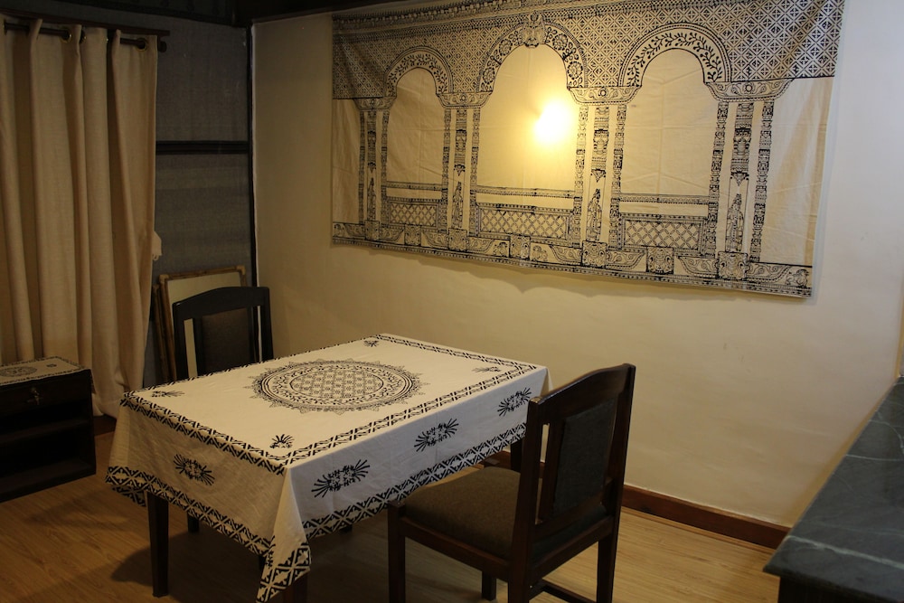Comfort Room photo 2