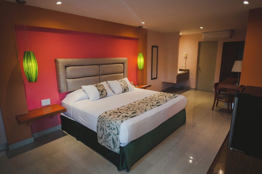 Executive Room, 1 King Bed photo 3