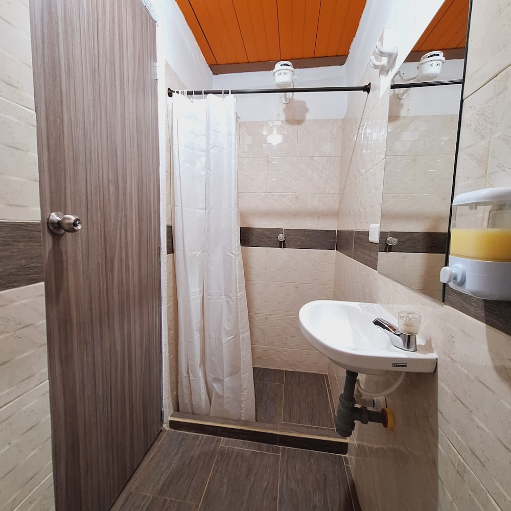 Deluxe Double Room, 1 Double Bed, Courtyard View photo 3