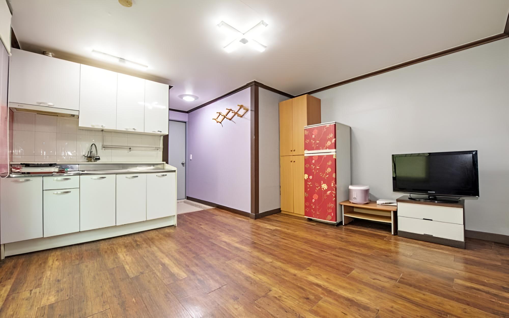 Room (Star of valley)