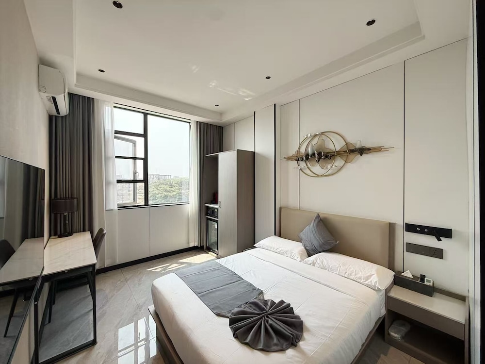 Basic Single Room, 1 Double Bed, Air conditioning