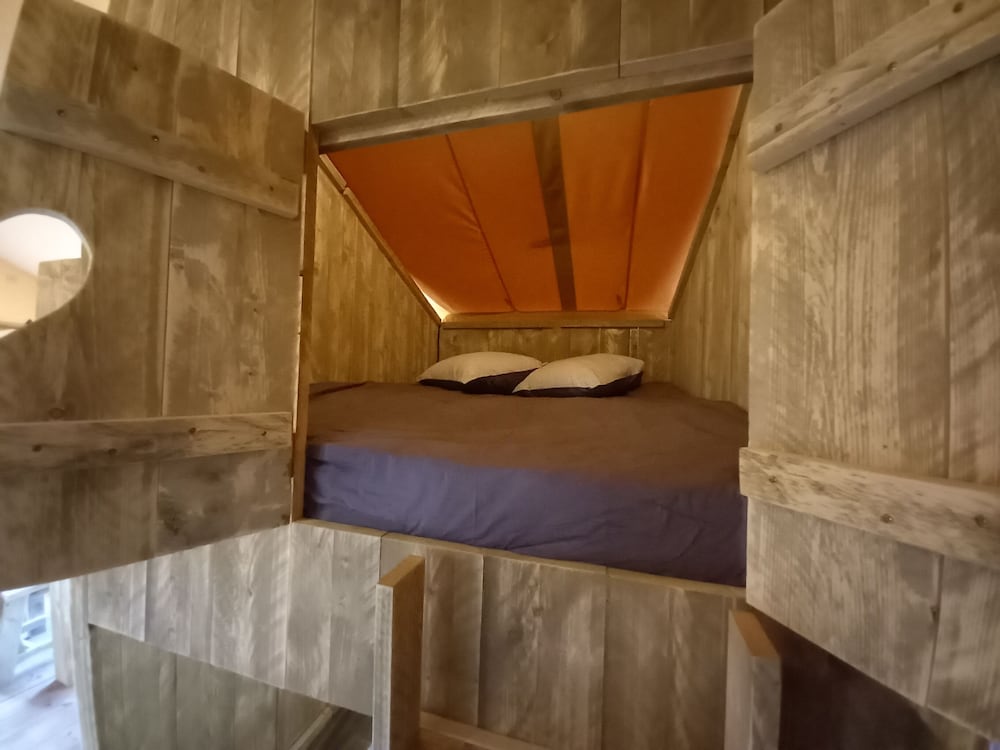 Comfort Tent photo 3