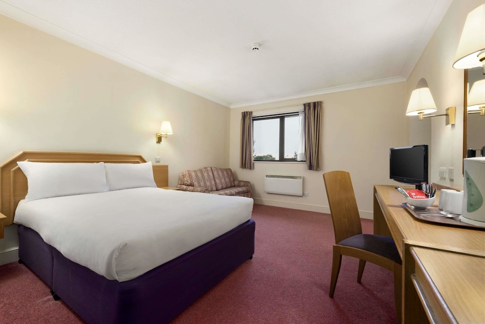 Room, 1 Double Bed with Sofa bed, Non Smoking - Photo 1