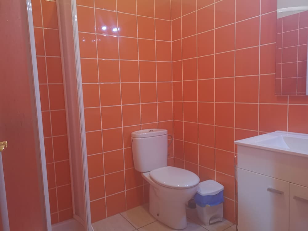Doramas Private Room 1 wifi free shared toilet (una cama de 90 por 200 individuales)CON VISTA photo 3