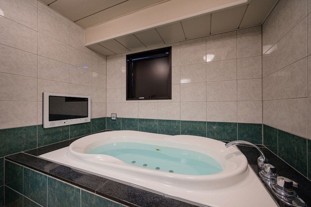 Standard Double Room, Non Smoking - Photo 29