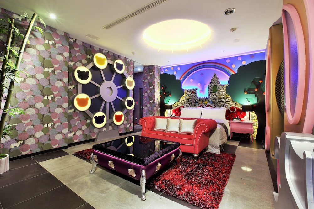 Room C with Garage KTV Hours: 10:00 to 24:00 (Check-in at 9PM)Stay over 2 nights need to pay extra
