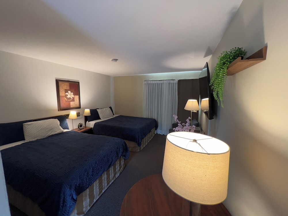 Premier Room, 2 Queen Beds, Ground Floor photo 1