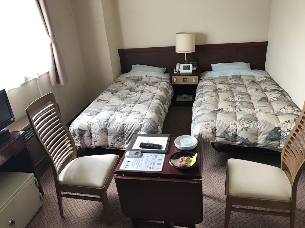 Twin Room, No View - Breakfast Included photo 3