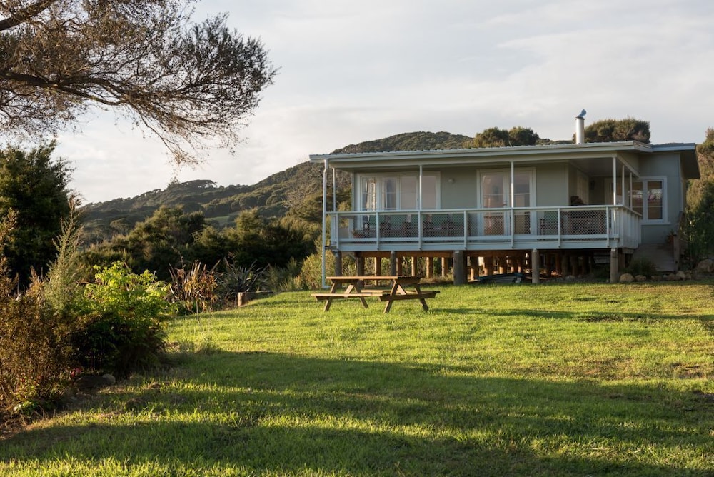 3 Bedroom Bungalow Sea Views photo 1