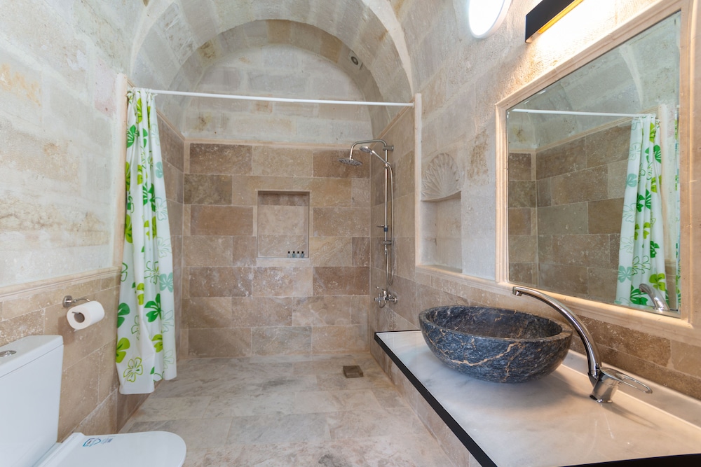 Traditional Quadruple Room, Multiple Beds, City View photo 2