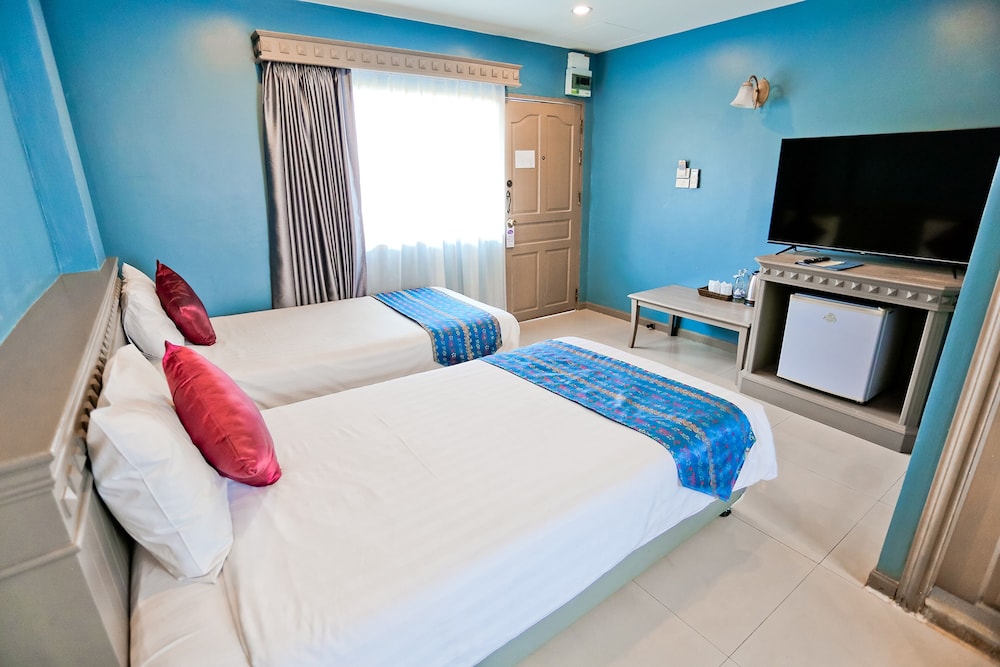 Superior Double or Twin Room - Photo 1