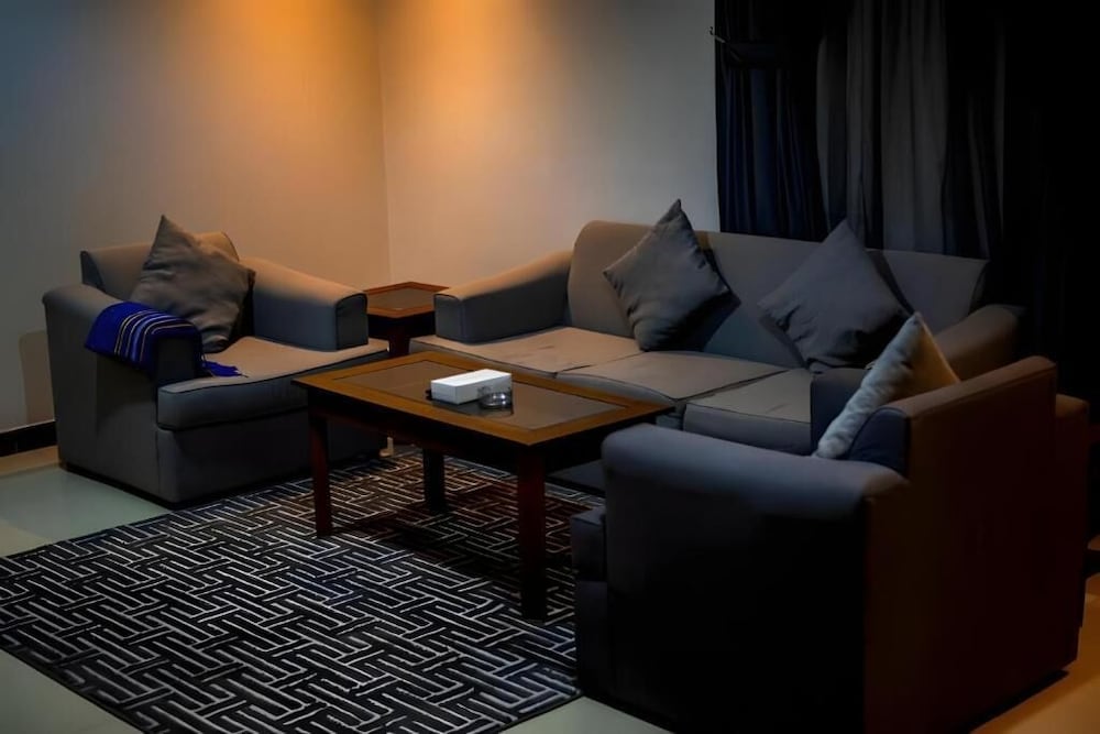 Superior Suite, 1 Bedroom - Photo 5