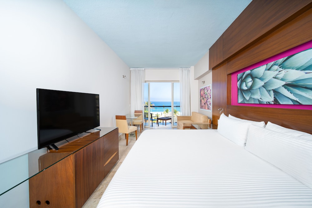 Deluxe Room King