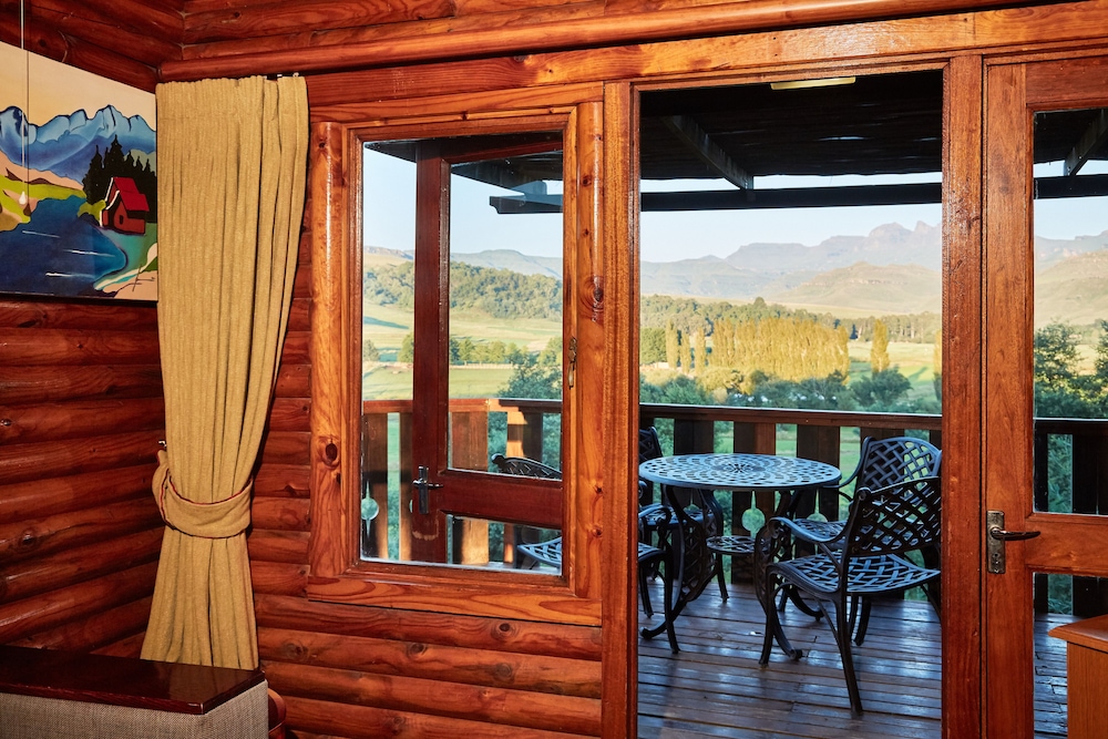 1 Bedroom Log Cabin photo 3