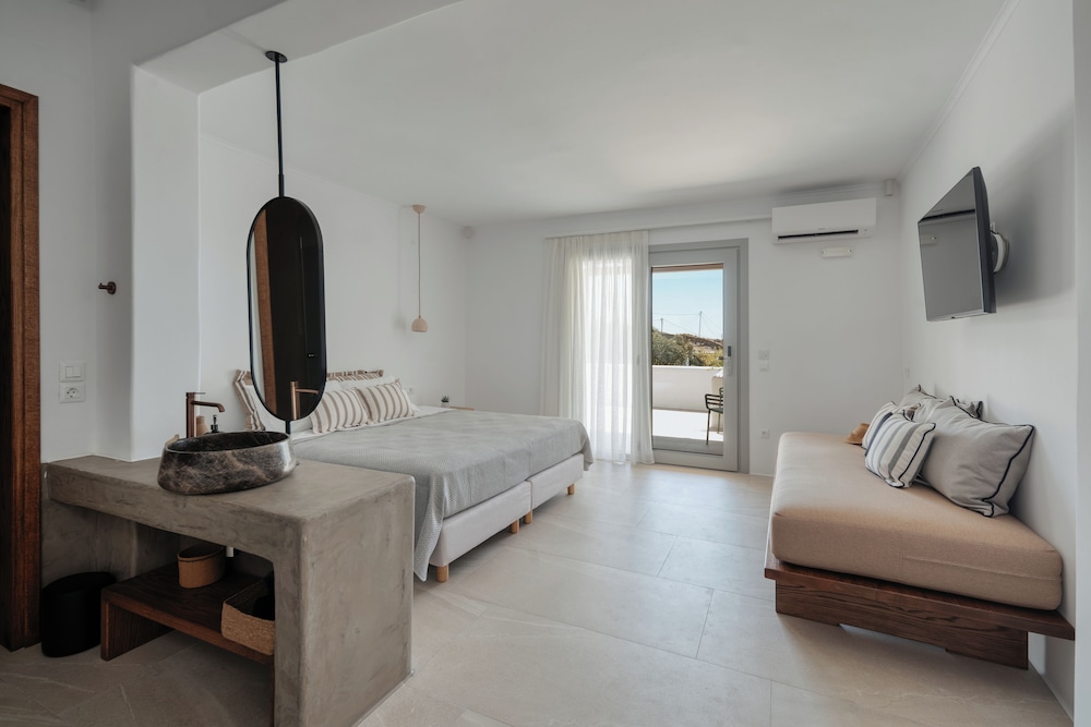 Premium Triple Room, 1 Bedroom, Balcony, Sea View