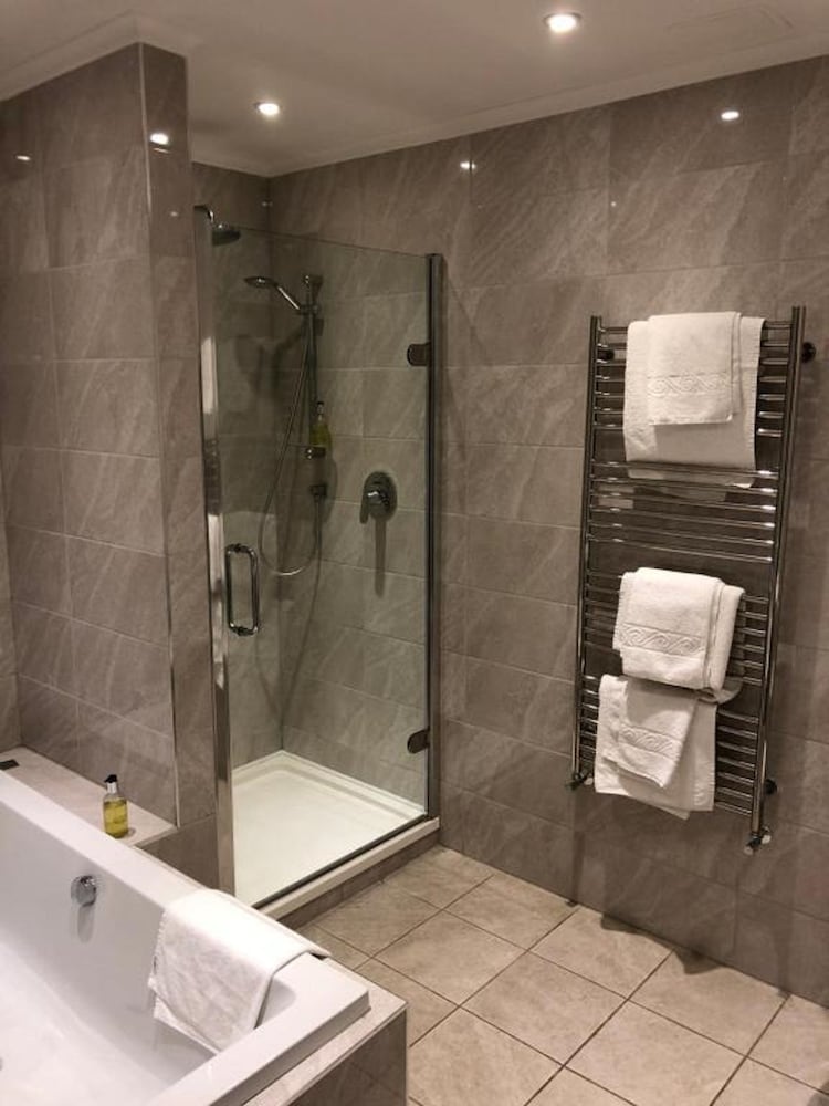Family Room - Photo 6