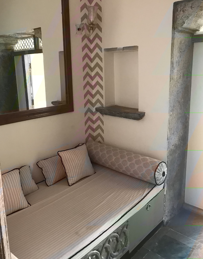 Standard Room, 1 Bedroom - Photo 1