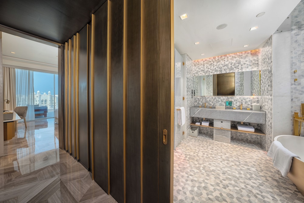 Luxe 2 Bedroom Suite