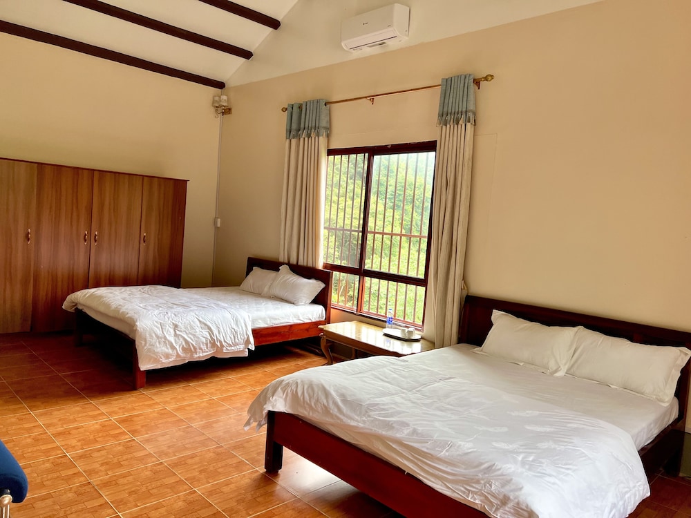 Deluxe Triple Room, Multiple Beds, Mountain View, Mountainside photo 2