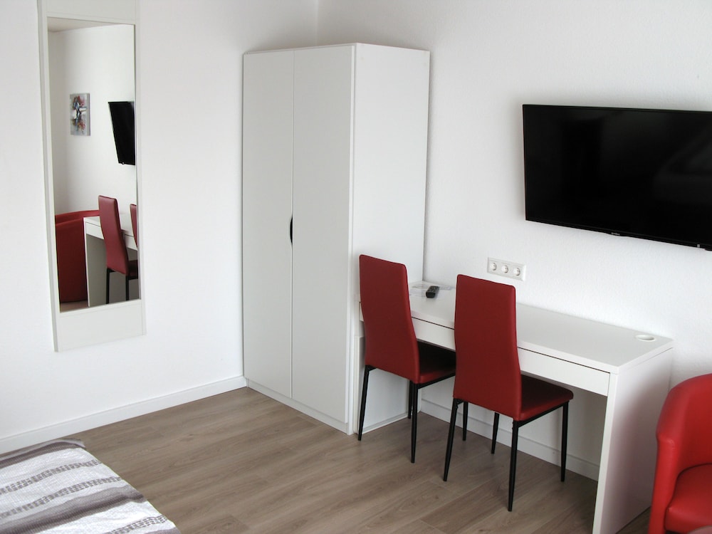 Standard Room, 1 Large Twin Bed, Non Smoking, Private Bathroom photo 1