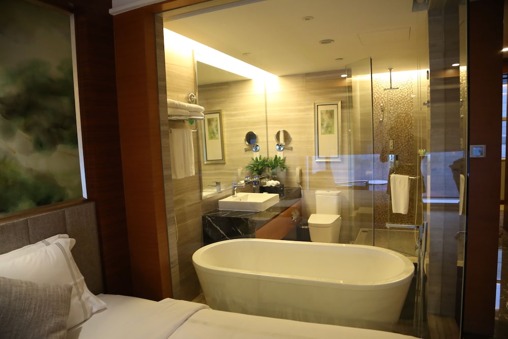Executive Suite King Size Bed photo 3
