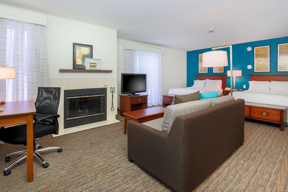 Suite, 2 Double Beds, Accessible, Non Smoking - Photo 2