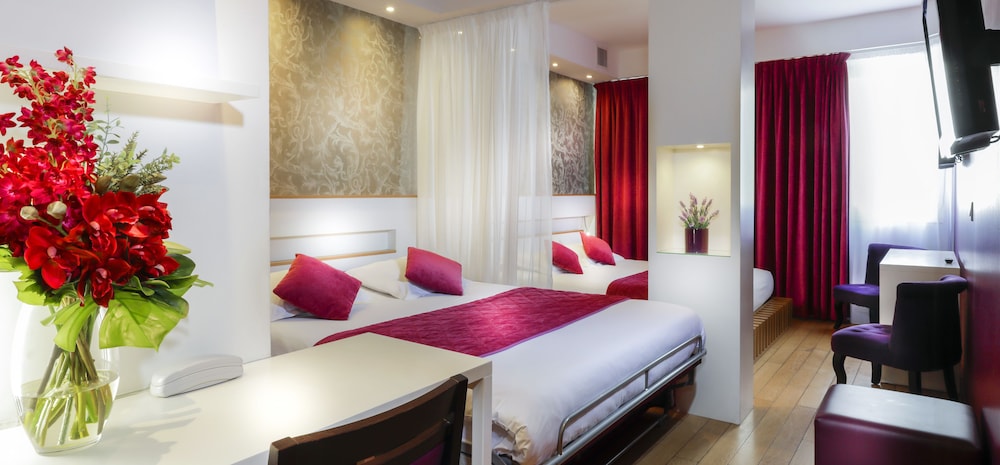 Royal Suite photo 2