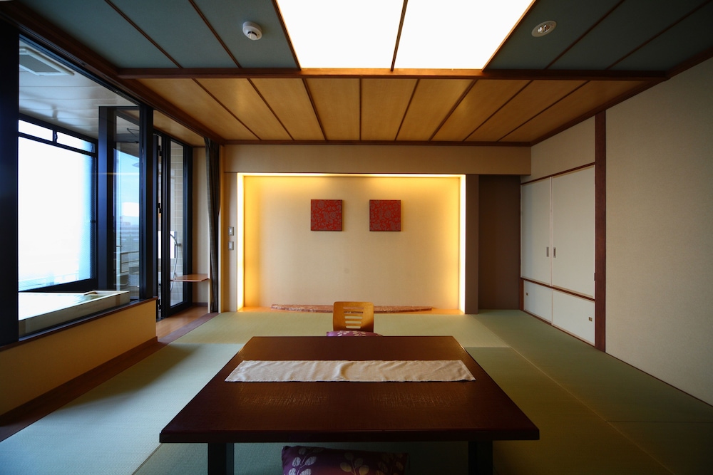 Yuuga Japanese Style Room with Semi-Open-Air Private Natural Hot Spring - Non-Smoking photo 3