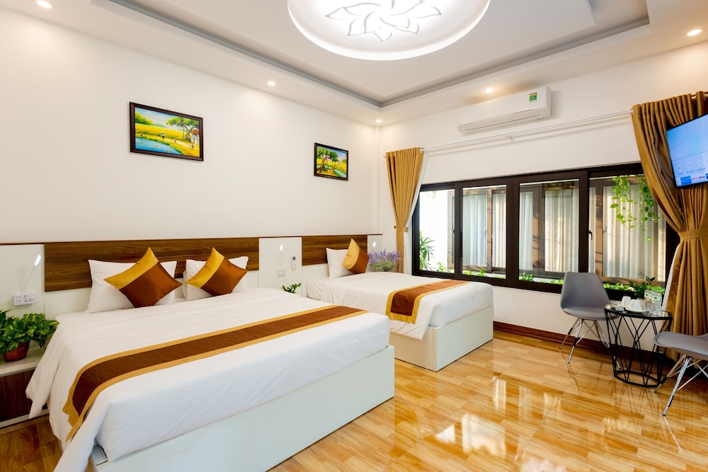 Superior Triple Room - Photo 11